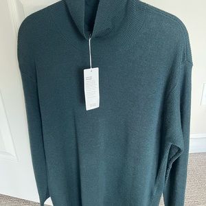 Turtleneck Pullover 100% Extra Fine Merino Wool.